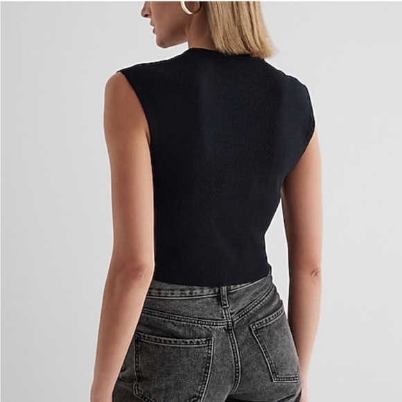 NWT!! Express sweater corset,size medium - Picture 7 of 9